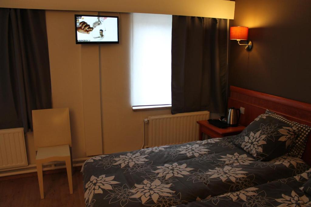 Hotel De Ploeg room 1